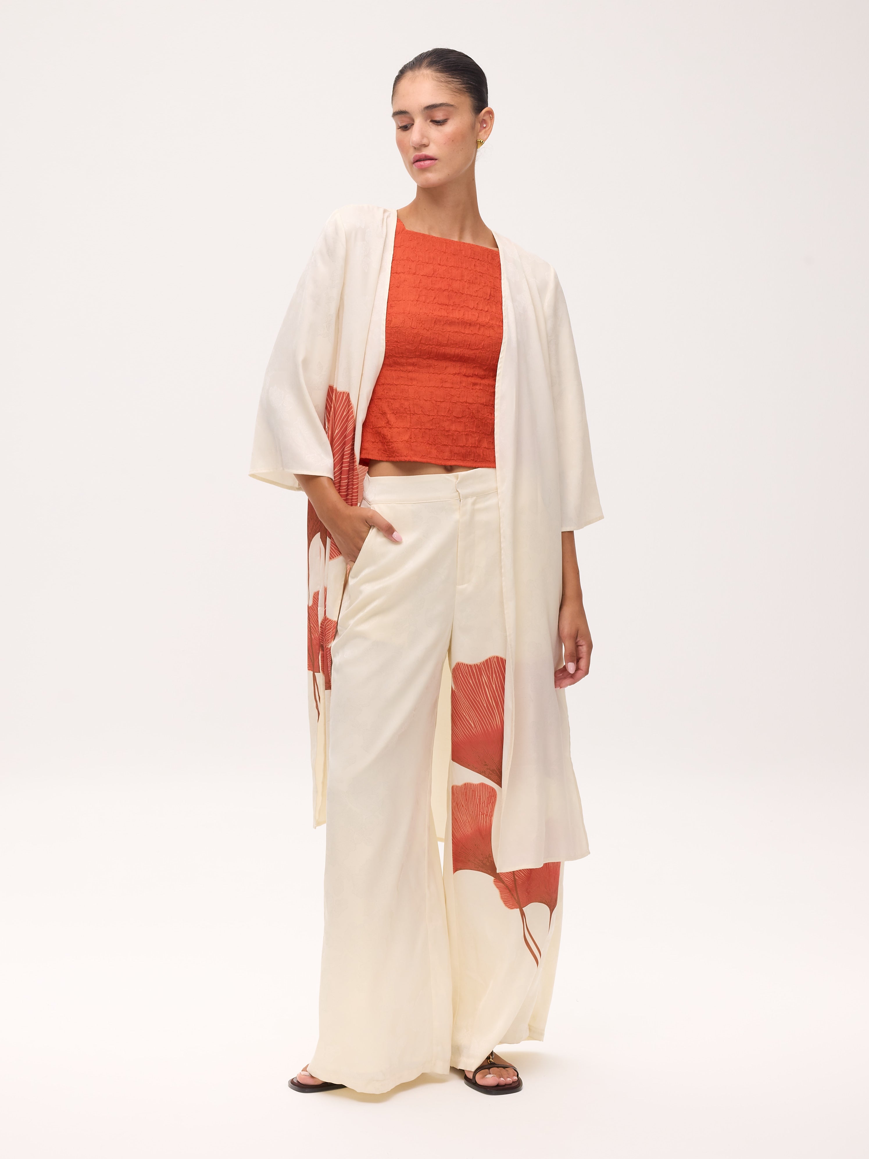LEAR PANTS - Pantalones anchos jacquard tejido Ginko, de fiesta e invitada de boda y evento primavera verano. MIOH es la marca española de vestidos de fiesta mas de moda, preferida por influencers y famosas de España